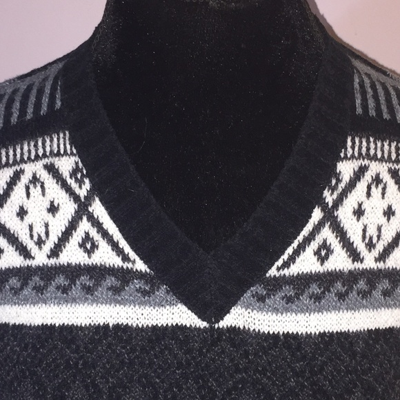 Vintage Knitted Sweater vest Snowflakes V Neck Pullover Sweater Sz Medium - Picture 9 of 9